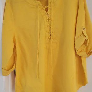 BRAND NEW!! Velvet Heart Linen Blouse